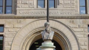 Photo of the Wood County Courthouse